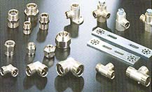 Резьбовые фитинги Uponor Unipipe для металлопластиковых труб